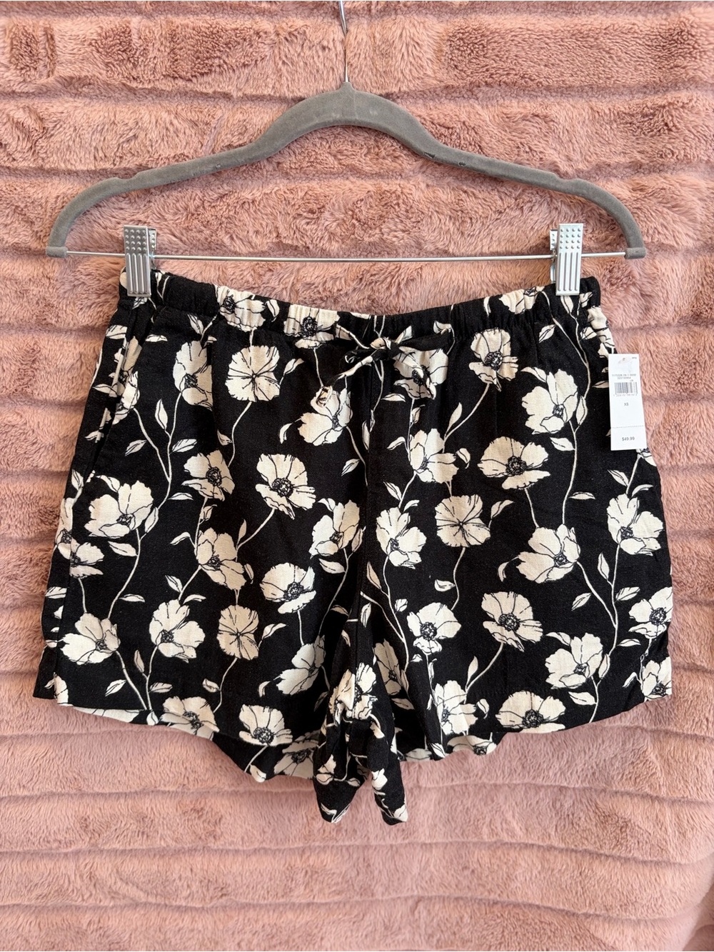GAP Black and Cream Floral High-Waist linen Shorts
